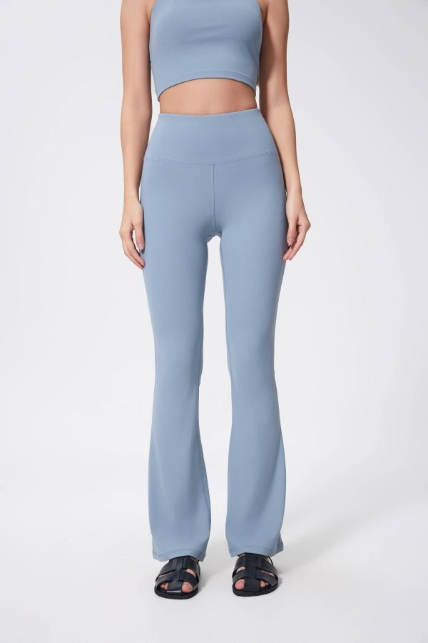 Sculpt Flared Legging - Image 4